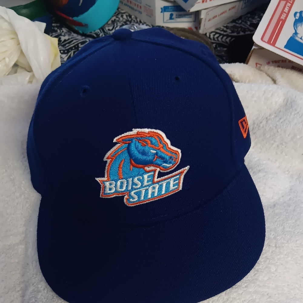 Boise state size 7 new era hat